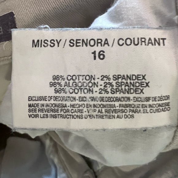 Capri Jeans by Gloria Vanderbilt - Picture 3 of 7